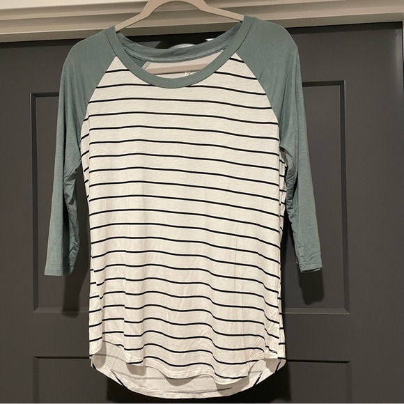 3/4 length shirt - Picture 1 of 4